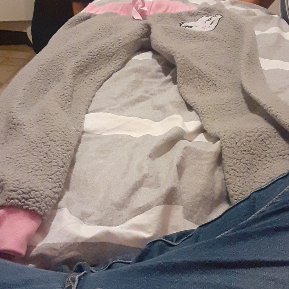 Pjs - Picture 2 of 2